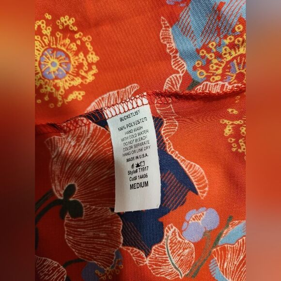 BUCKETLIST Red Floral Ruffle Blouse Size M - Picture 10 of 10
